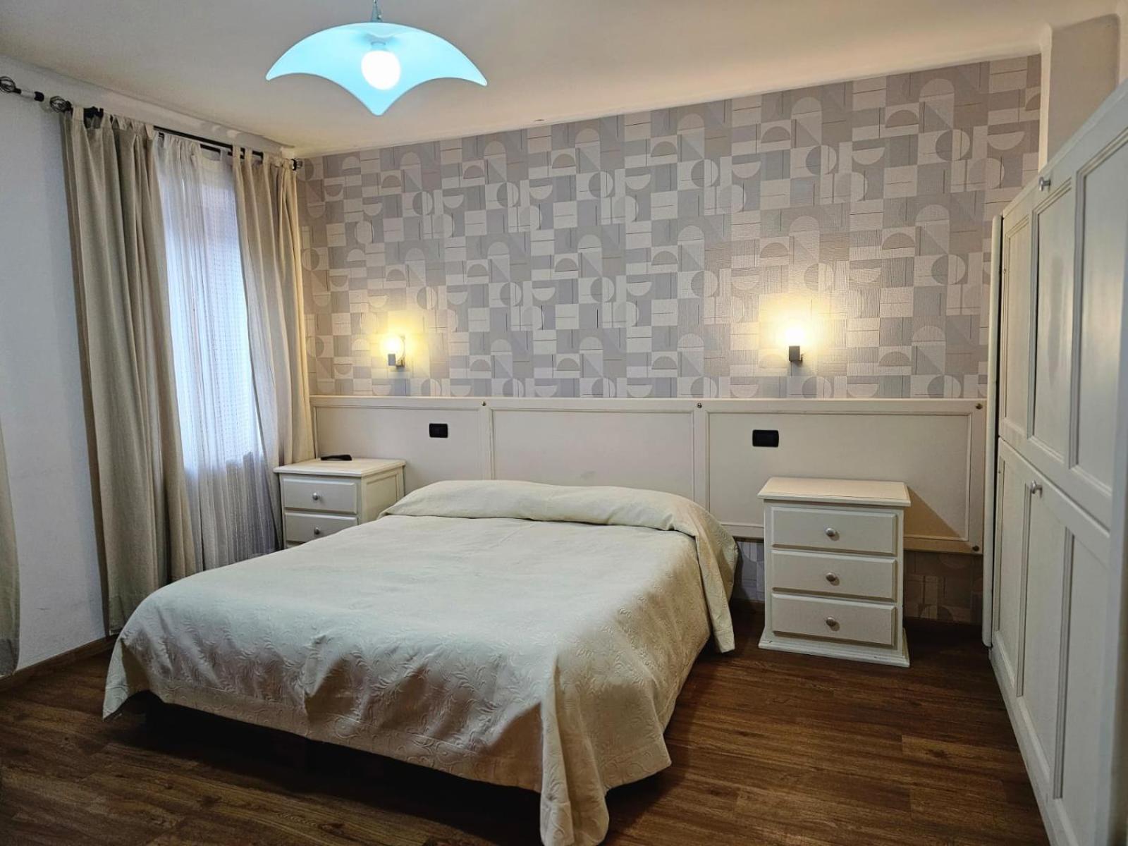 Hotel Bucaneve Бардонеккія Екстер'єр фото